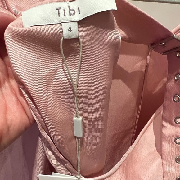 Pale pink v-neck blouse - Picture 4 of 4